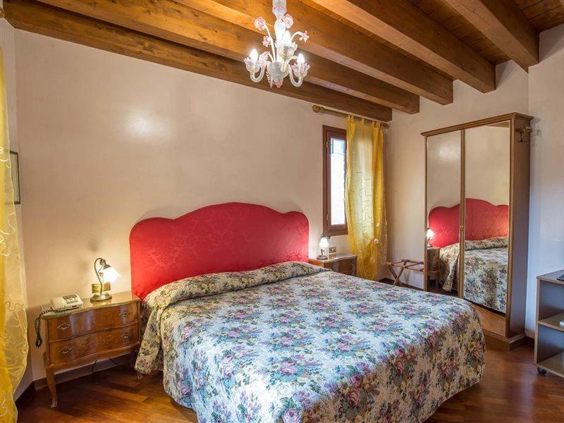 Hotel Piccola Fenice Veneza