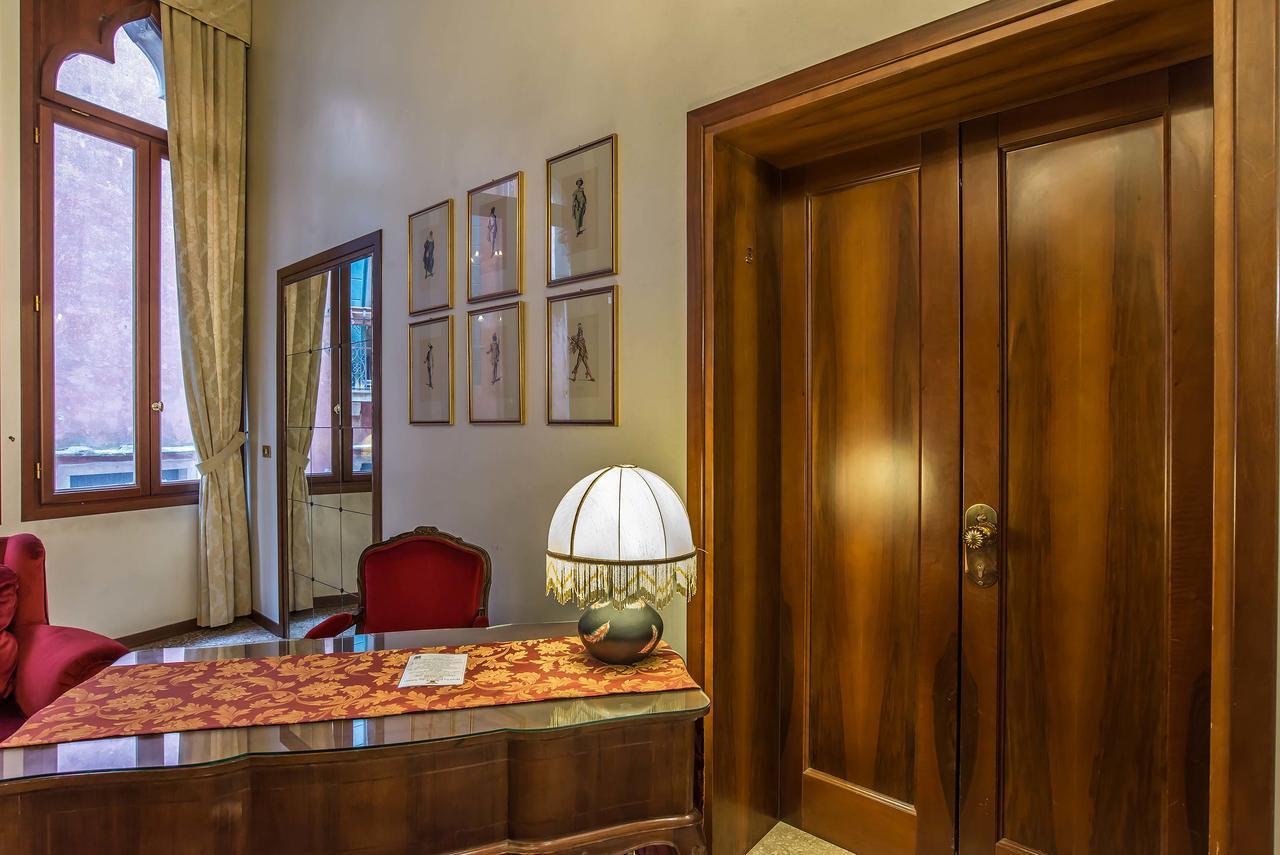 Piccola Fenice 3* Veneza